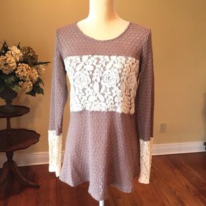 Altar’d State taupe and lace top EUC M